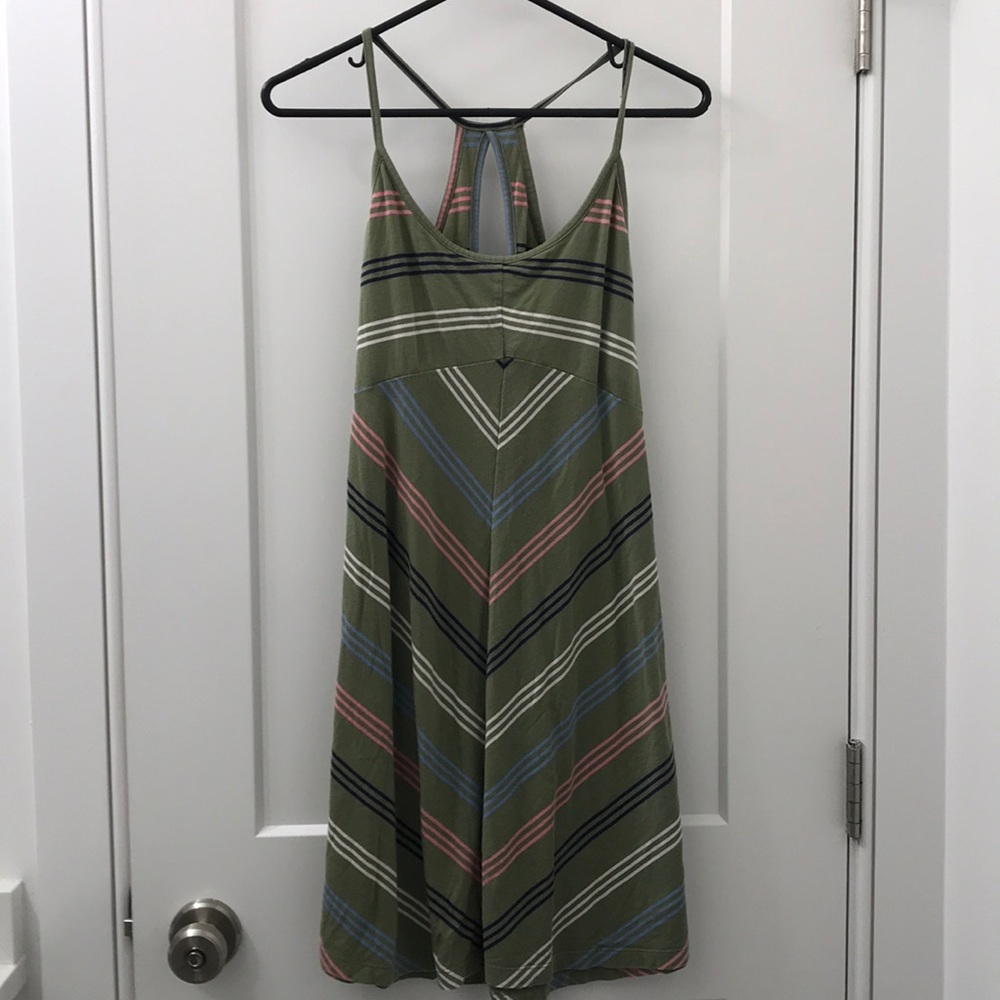 Patagonia Dress w/ built in shelf bra
